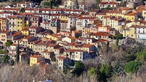 Výhľad na mesto Amélie-les-Bains-Palalda alebo výhľad na mesto priamo z apartmánu