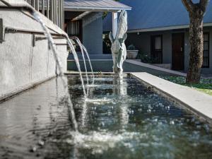 Φωτογραφία από το άλμπουμ του The Peech Boutique Hotel Zimbabwe σε Kingsmead +27 φωτογραφίες