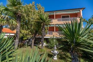 Zahrada ubytování Apartments Nadica