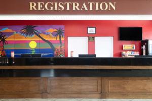 Galeriebild der Unterkunft Ramada by Wyndham Kissimmee Gateway - Free Theme Park Shuttle in Orlando