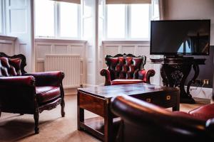 Ruang duduk di Rushpool Hall +24 gambar