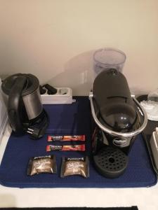 Coffee and tea making facilities at I DIOSCURI