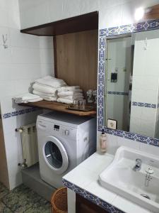 Φωτογραφία από το άλμπουμ του Habitaciones - La Pumarada de Limés II σε Cangas del Narcea +17 φωτογραφίες