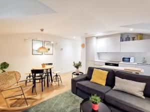 Η κουζίνα ή μικρή κουζίνα στο Zarautz Bella Suite by Aston Rentals