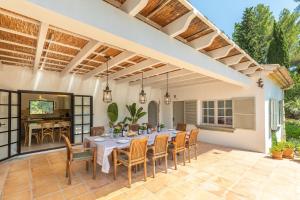 En terrasse eller udendørsområde på Owl Booking Villa Bella Fonte - Luxury Retreat