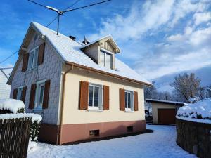 Le spitzacker gîte familial au calme að vetri til