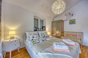 Fotografia z galérie ubytovania Three-Bedroom Villa Marija with Private Pool in Gedici v destinácii Gedići