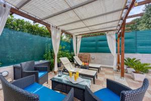 Fotografia z galérie ubytovania Three-Bedroom Villa Marija with Private Pool in Gedici v destinácii Gedići