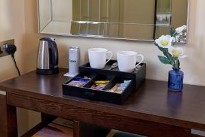 Plateau bouilloire dans l'établissement Mandolay Hotel Guildford