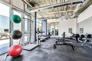 Fitness center at/o fitness facilities sa Lovely Open One-Bedroom in West Oakland