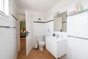 Ein Badezimmer in der Unterkunft Casa El Drago 2