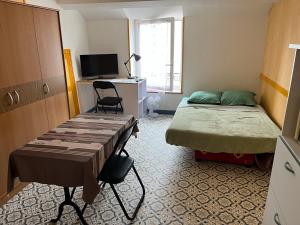 Posteľ alebo postele v izbe v ubytovaní Les Logis du Haut-Folin