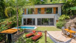 Πισίνα στο ή κοντά στο Villa Makai Santa Teresa +38 φωτογραφίες