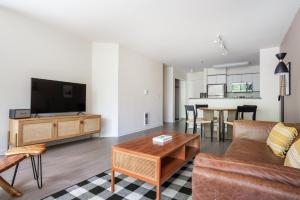 Gallery image of South Beach 2br w pool tennis spa SFO-1400 in San Francisco