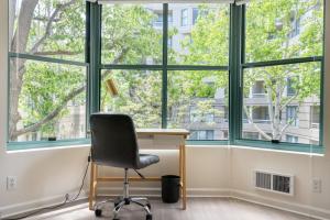 Gallery image of South Beach 2br w pool tennis spa SFO-1400 in San Francisco