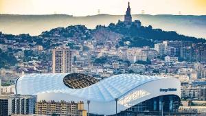 a view of a city with a building in the foreground at chez Guy in Marseille