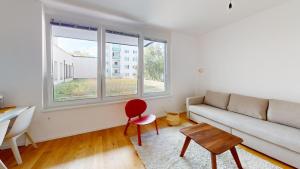 Ruang duduk di PA14 Modern apartment with a private garage near Schönbrunn Palace T5