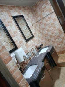 Ванная комната в Victorus Homes
