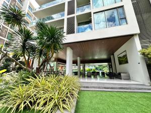 Κήπος έξω από το 1Bedroom+Sofa bed, Luxury Condo@Nimmana