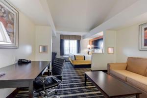 Posezení v ubytování Best Western PLUS Rockwall Inn & Suites