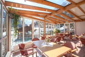 Gallery image of Hotel-Gasthof Waldcafé in Neustift im Stubaital