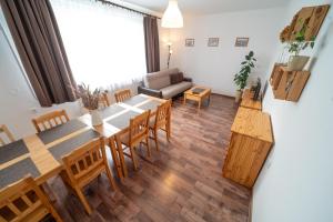 Posedenie v ubytovaní Apartmány Olešnice