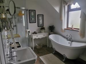 Koupelna v ubytování Cherrytree House B&B
