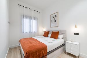 Lova arba lovos apgyvendinimo įstaigoje Apartament JES B close to Bernabeu stadium