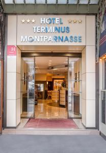 Pročelje oz. vhod v nastanitev Hotel Terminus Montparnasse