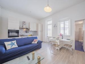 Kuchyň nebo kuchyňský kout v ubytování Holiday Home Libeccio by Interhome