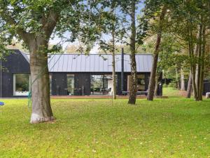 Zahrada ubytování Holiday Home Bernadeta - 275m from the sea in Sealand by Interhome