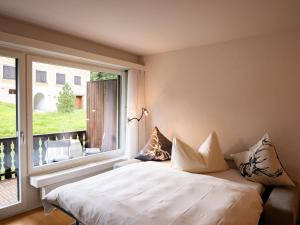 Postel nebo postele na pokoji v ubytování Apartment Chesa Palüdin 10 - Pontresina by Interhome