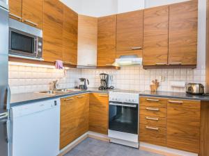 Køkken eller tekøkken på Holiday Home Lumikelo b5 by Interhome + 11 billeder