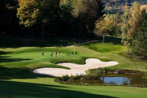 Golf v hotelu nebo okolí