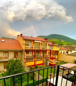 Nespecifikovaný výhled na hory nebo výhled na hory při pohledu z apartmánu
