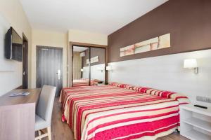 Postel nebo postele na pokoji v ubytování Hotel Best Siroco