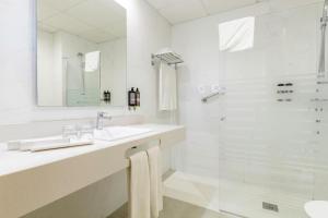 Koupelna v ubytování Hotel Best Siroco
