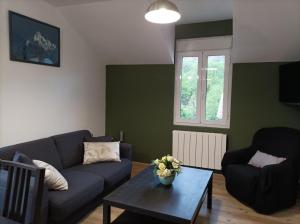 Χώρος καθιστικού στο Chez Thythy - 8 La Capelette