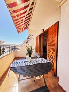Balkón nebo terasa v ubytování Blue House in Santa Pola