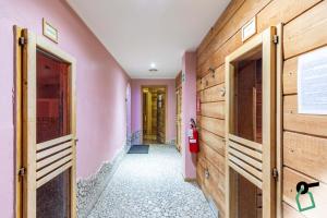 Fotografie z fotogalerie ubytování HOTIDAY Room Collection - Sauze Torre v destinaci Sauze dʼOulx