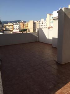 balcón con vistas a la ciudad en Loft Plaza Bailen, en Málaga