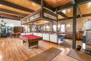 Biliár nebo kulečník v ubytování Georgetown Lodge
