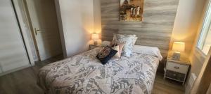 Ένα ή περισσότερα κρεβάτια σε δωμάτιο στο CYBELE APARTMENT - HYPER CENTRE