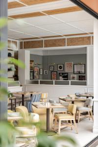 Restoran või mõni muu söögikoht majutusasutuses The Adnate Perth - Art Series