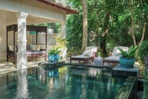 สระว่ายน้ำที่อยู่ใกล้ ๆ หรือใน Poulo Condor Boutique Resort & Spa