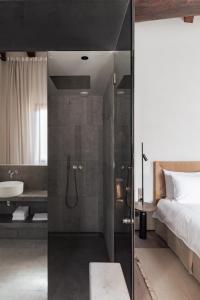 Koupelna v ubytování Nobis Hotel Palma, a Member of Design Hotels