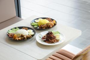 Jídlo v hotelu nebo okolí