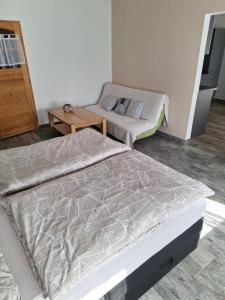 Posteľ alebo postele v izbe v ubytovaní Biohof Egrieder