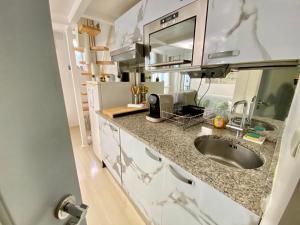Petit duplex centre ville proche mer 3 min a pieds
