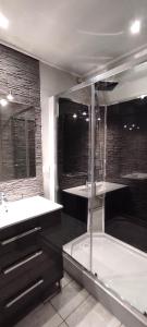 Gallery image of Chez Louis - Appartement Central in Rethel +1 photo